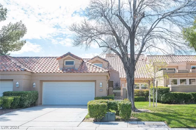 MLS: 2568062 Condo For Sale