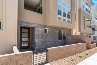 Photo #5: 2568070 Listing