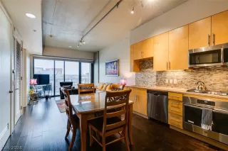 Photo #1: 2568158 Listing