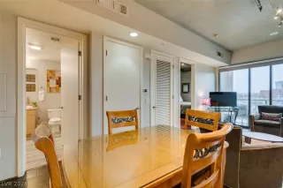 Photo #3: 2568158 Listing