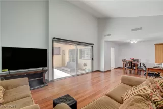 Photo #1: 2568163 Listing