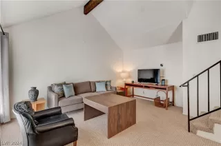 Photo #4: 2568206 Listing 