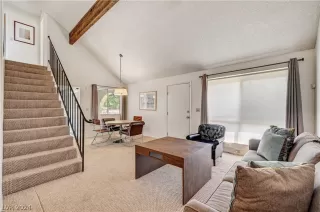 Photo #5: 2568206 Listing 