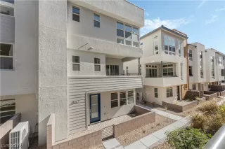 Photo #2: 2568212 Listing