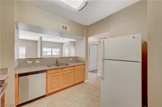 Photo #4: 2568234 Listing