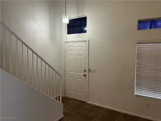 Photo #4: 2568242 Listing 