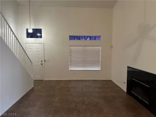 Photo #5: 2568242 Listing 