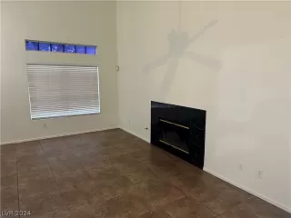 Photo #6: 2568242 Listing 