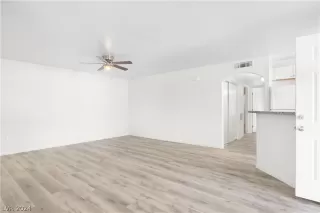 Photo #1: 2568246 Listing 