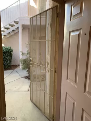 Photo #1: 2568285 Listing 