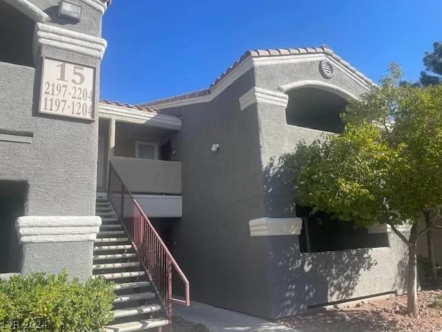 MLS: 2568312 Condo For Sale