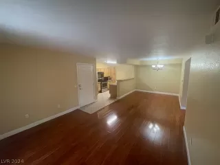 Photo #4: 2568312 Listing 