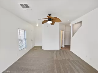 Photo #2: 2568336 Listing