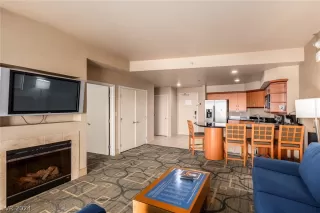 Photo #4: 2568377 Listing