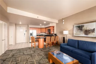 Photo #5: 2568377 Listing