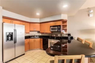 Photo #6: 2568377 Listing