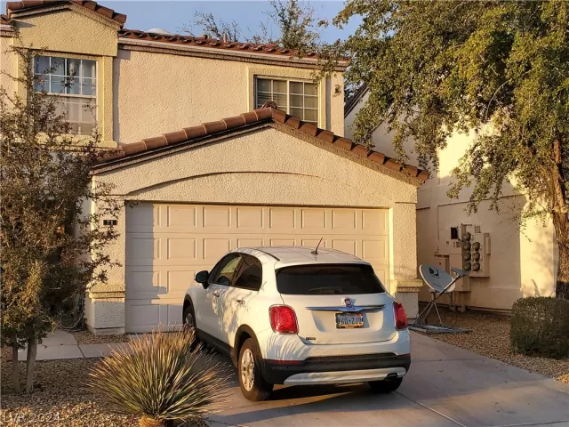 MLS: 2568439 Condo For Sale