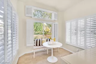 Photo #6: 2568442 Listing