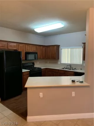 Photo #3: 2568446 Listing