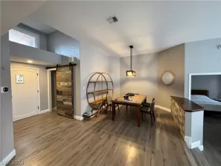 Photo #6: 2568449 Listing 