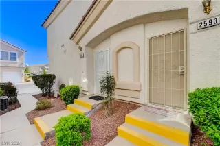 Photo #1: 2568457 Listing 