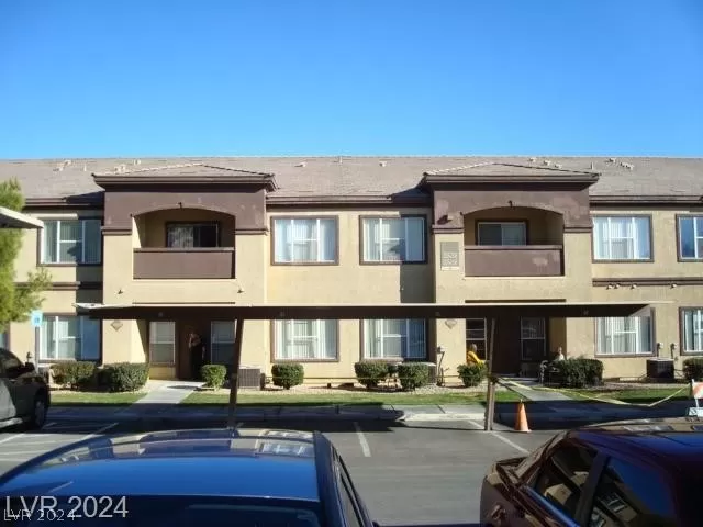 MLS: 2568464 Condo For Sale