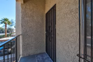 Photo #4: 2568500 Listing 