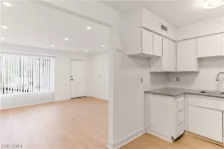 Photo #2: 2568525 Listing