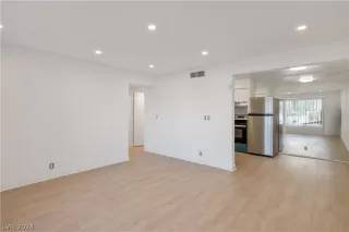 Photo #3: 2568525 Listing