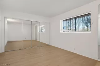 Photo #6: 2568525 Listing