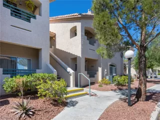 Photo #3: 2568541 Listing