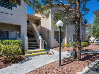 Photo #4: 2568541 Listing