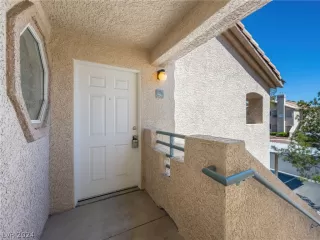 Photo #5: 2568541 Listing