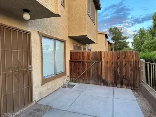 Photo #3: 2568557 Listing 