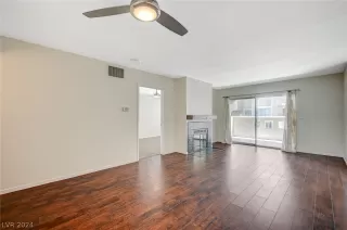 Photo #3: 2568653 Listing 