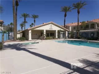 Photo #2: 2568656 Listing