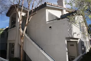 Photo #1: 2568674 Listing