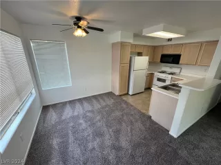 Photo #2: 2568674 Listing