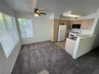 Photo #4: 2568674 Listing