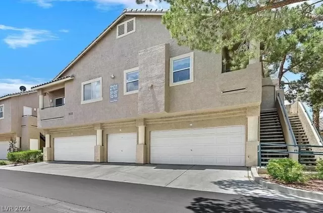 MLS: 2568680 Condo For Sale