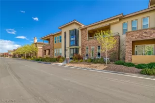 Photo #1: 2568688 Listing