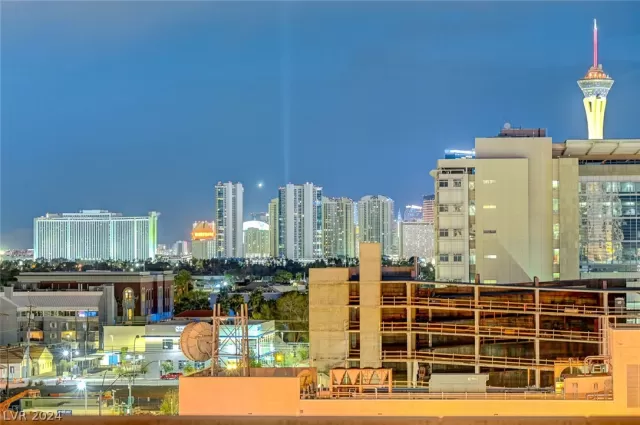 MLS: 2568689 Condo For Sale