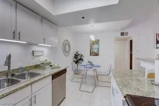 Photo #6: 2568700 Listing