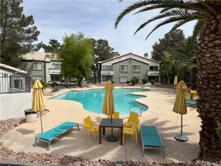 Photo #1: 2568703 Listing 