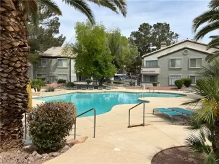 Photo #2: 2568703 Listing 