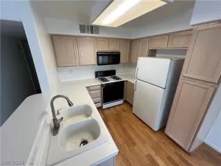 Photo #5: 2568703 Listing 