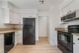 Photo #6: 2568705 Listing 