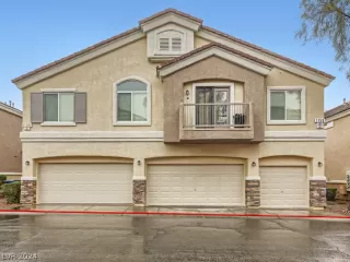 Photo #1: 2568711 Listing