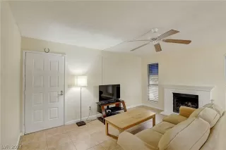 Photo #1: 2568721 Listing