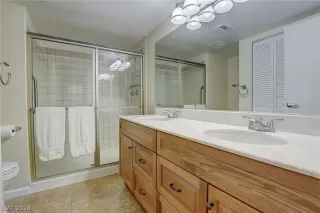 Photo #4: 2568721 Listing